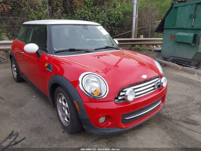 Salvage MINI Cooper Image