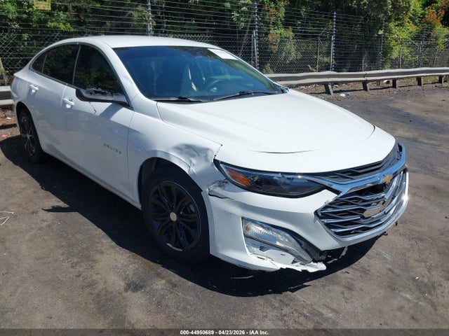 Salvage Chevrolet Malibu Image