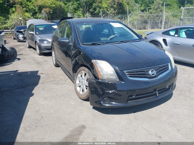 Salvage Nissan Sentra Image