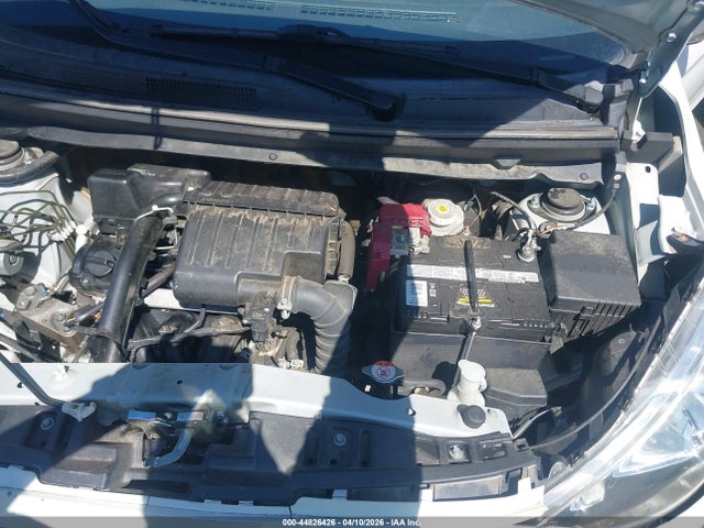 Mitsubishi Mirage Es