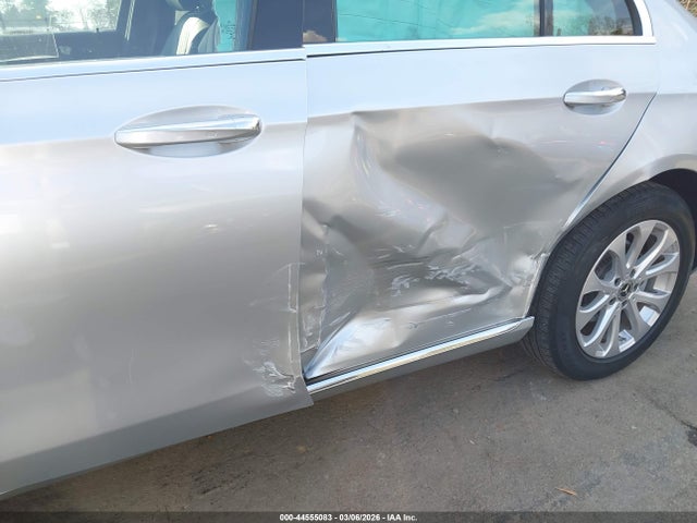 Mercedes-Benz E-Class 4matic