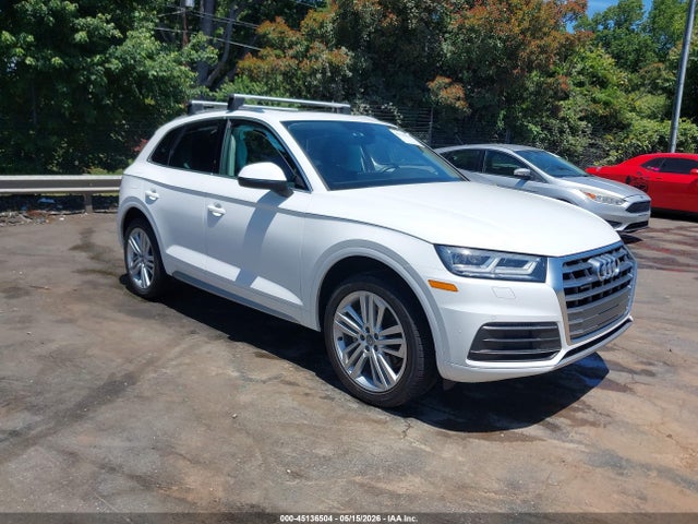 Salvage Audi Q5 Image