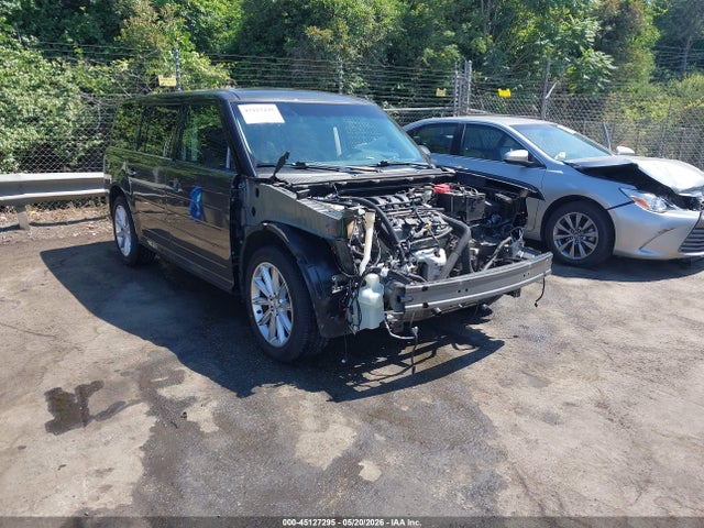 Salvage Ford Flex Image
