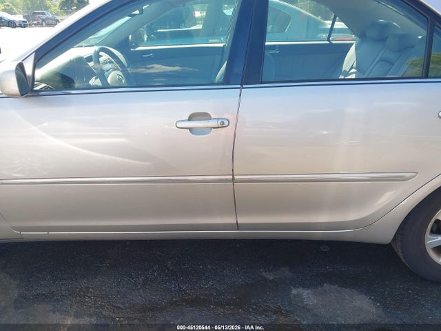 Toyota Camry Xle V6