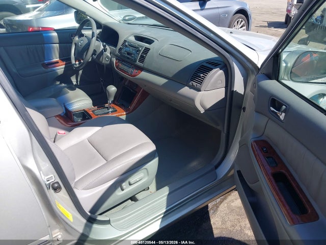 Toyota Camry Xle V6