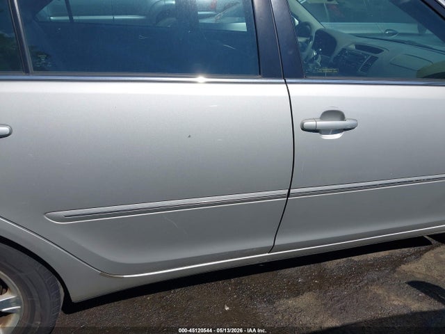 Toyota Camry Xle V6
