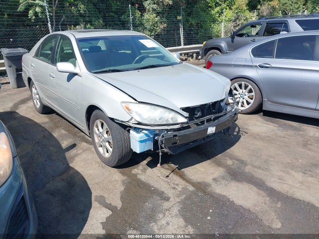 Salvage Toyota Camry Image