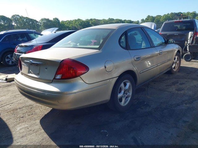 Ford Taurus Se