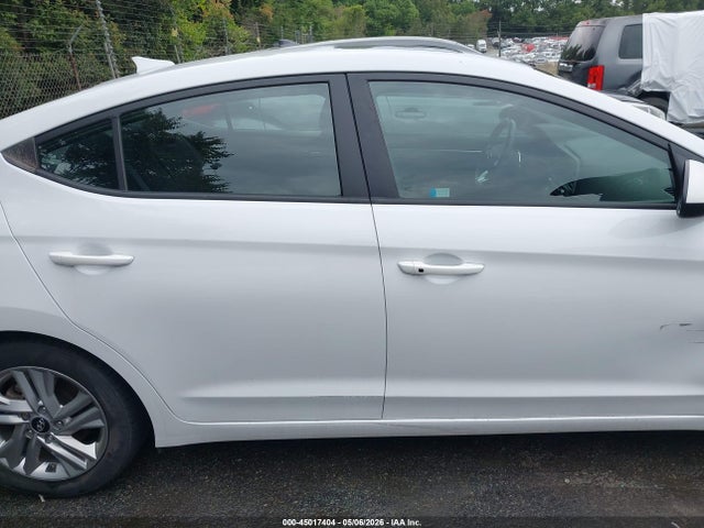 Hyundai ELANTRA Value Edition