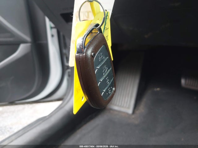 Hyundai ELANTRA Value Edition