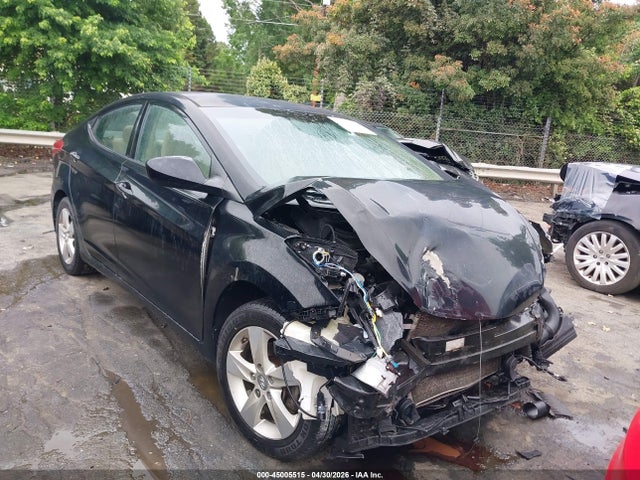 Salvage Hyundai ELANTRA Image