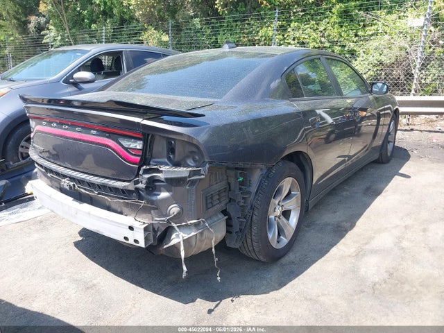 Dodge Charger Sxt