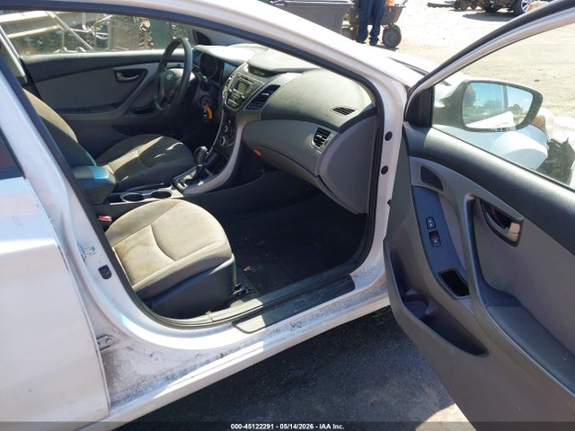 Hyundai ELANTRA Se