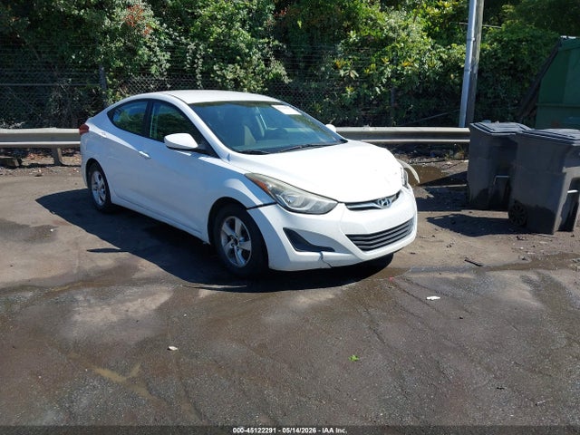 Salvage Hyundai ELANTRA Image
