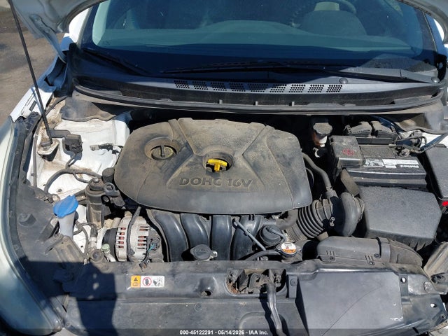 Hyundai ELANTRA Se