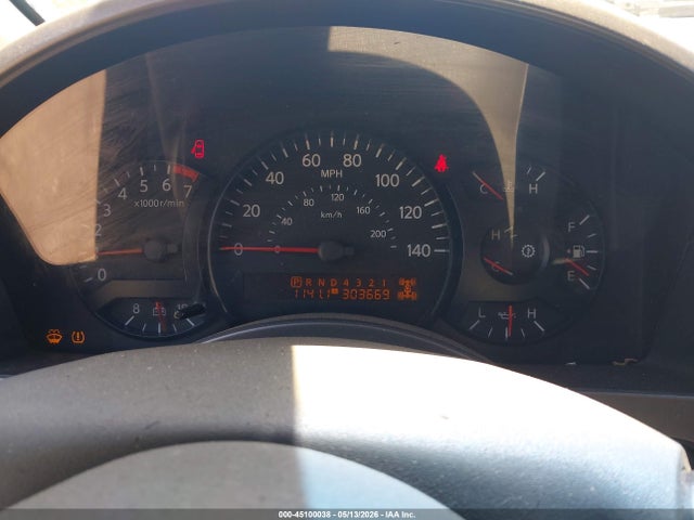 Nissan Titan Se