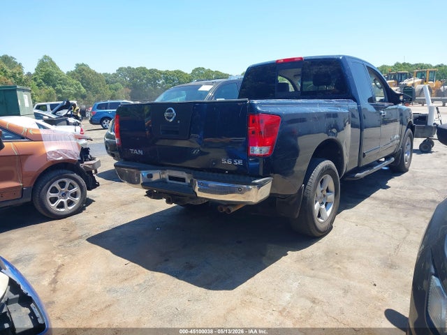 Nissan Titan Se