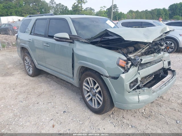 Salvage Toyota 4Runner Image