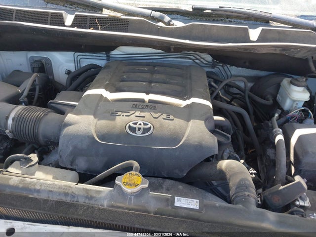 Toyota Tundra Limited 5.7l V8