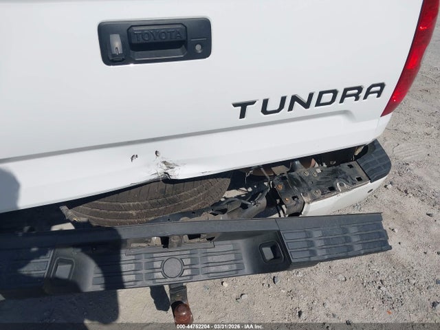 Toyota Tundra Limited 5.7l V8