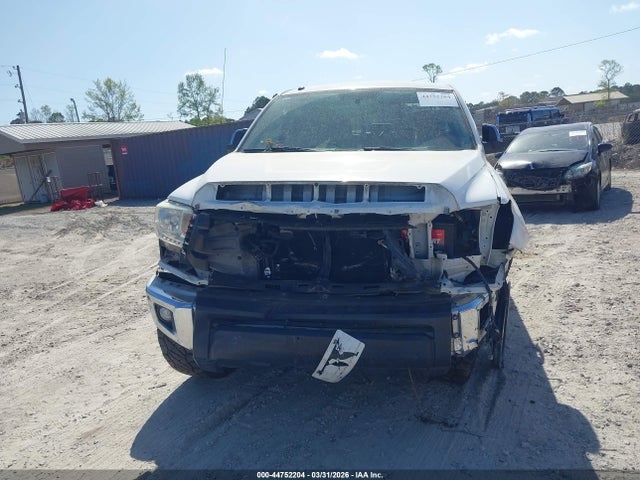 Toyota Tundra Limited 5.7l V8