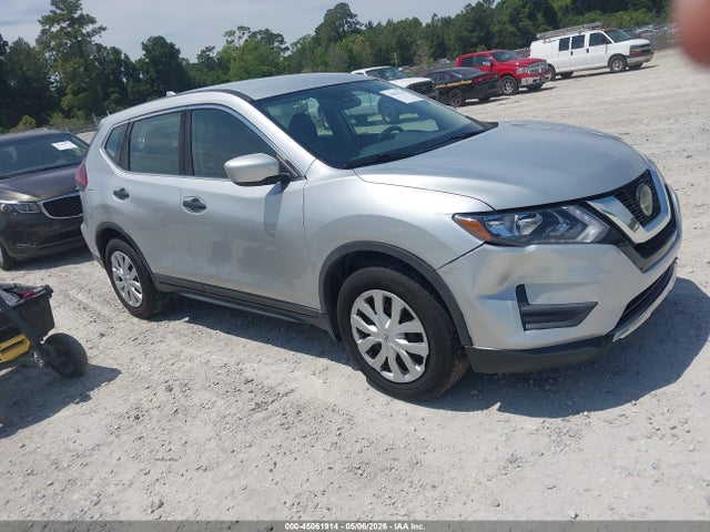 Salvage Nissan Rogue Image