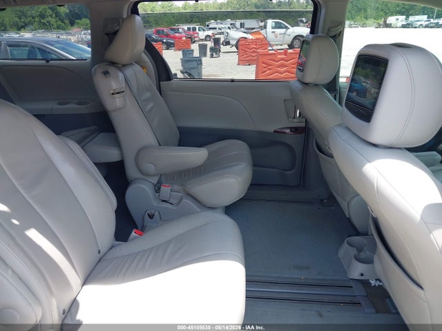 Toyota Sienna Xle V6 8 Passenger