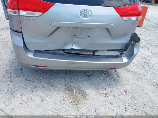 Toyota Sienna Xle V6 8 Passenger