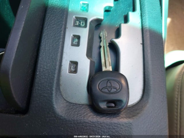 Toyota 4Runner Limited V6