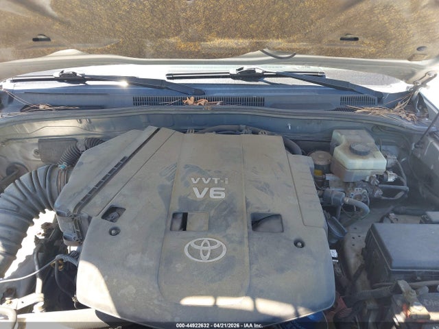 Toyota 4Runner Limited V6