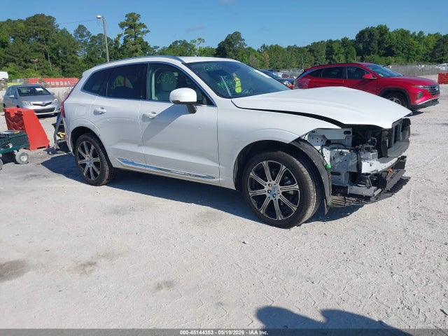 Salvage Volvo XC60 Image