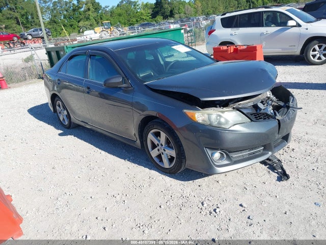 Salvage Toyota Camry Image