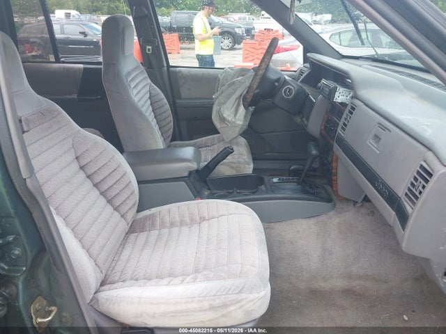 Jeep Grand Cherokee Laredo