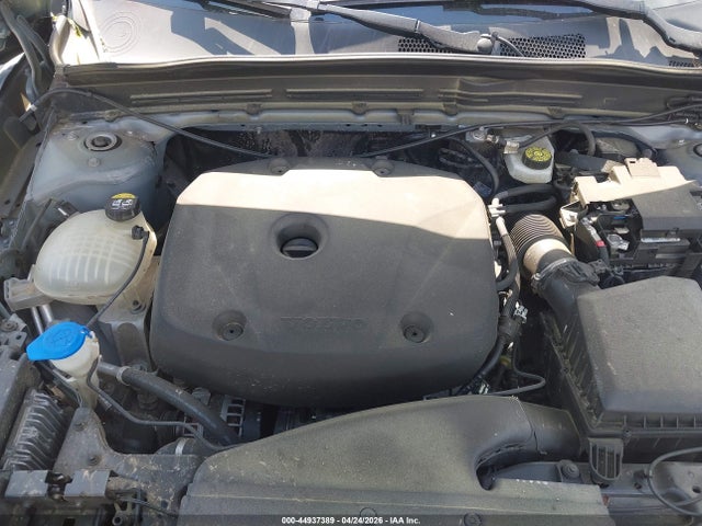 Volvo XC40 T5 Momentum