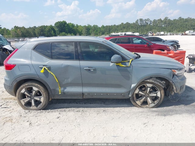 Volvo XC40 T5 Momentum