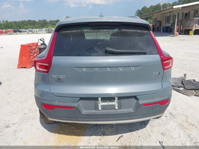 Volvo XC40 T5 Momentum