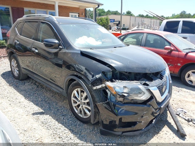 Salvage Nissan Rogue Image