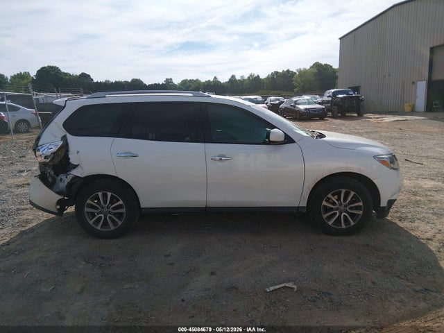 Nissan Pathfinder Sv