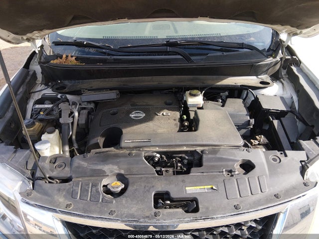 Nissan Pathfinder Sv