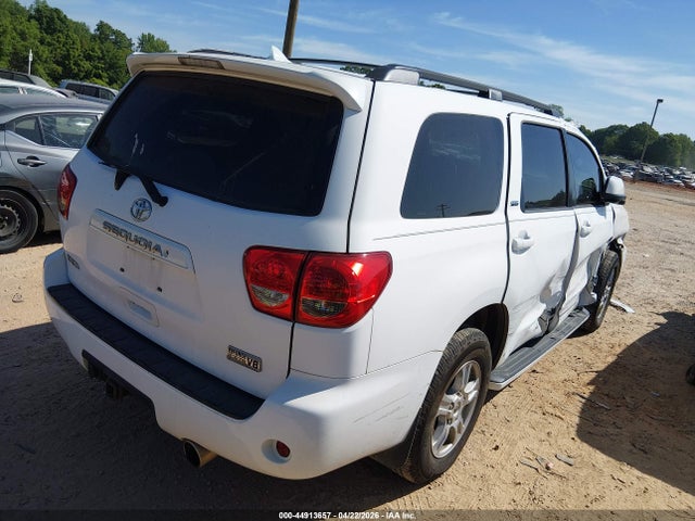 Toyota Sequoia Sr5 5.7l V8