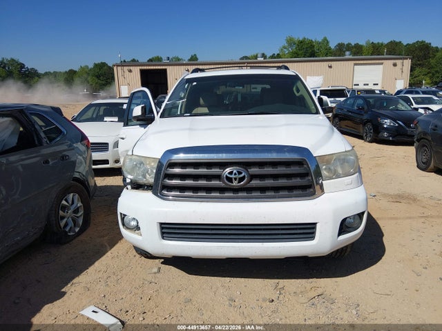 Toyota Sequoia Sr5 5.7l V8