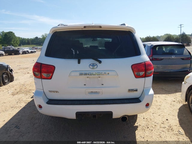 Toyota Sequoia Sr5 5.7l V8