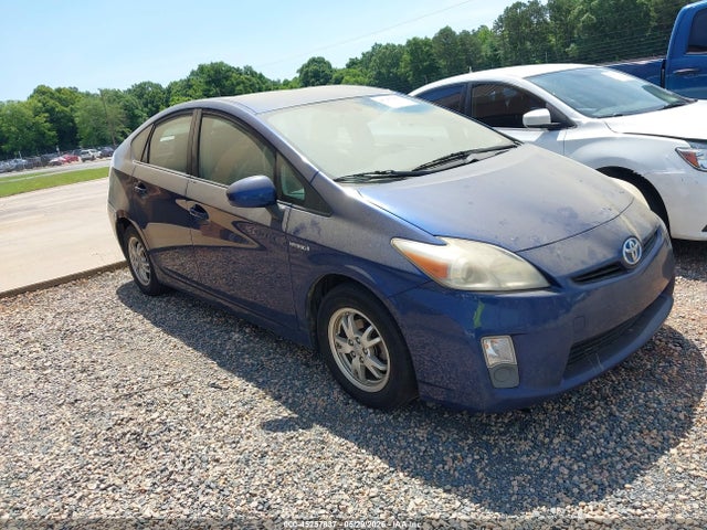 Salvage Toyota Prius Image