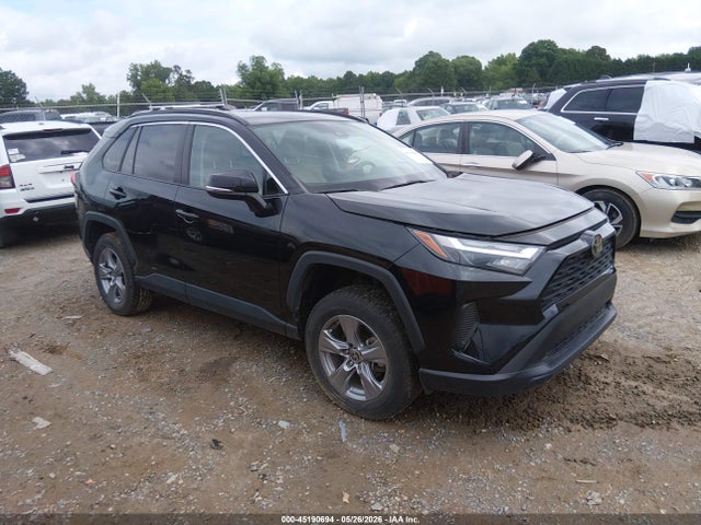 Salvage Toyota RAV4 Image