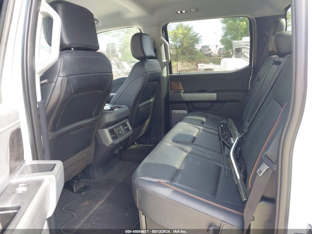 Ford F-450 Lariat