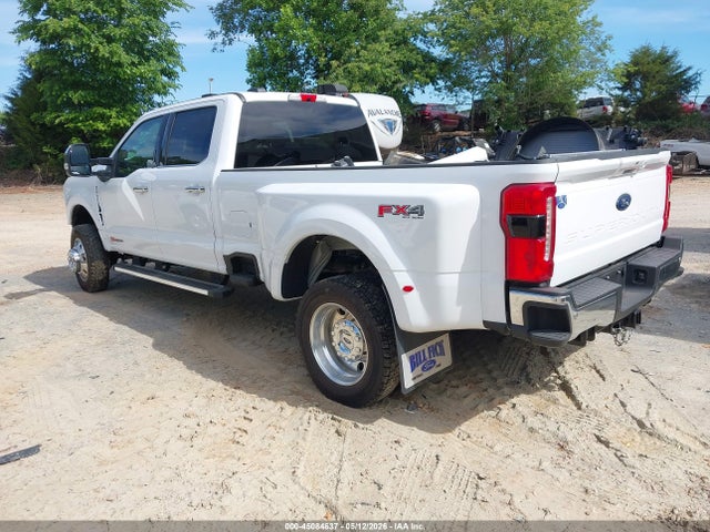 Ford F-450 Lariat