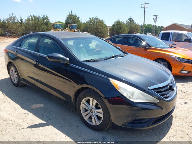 Salvage Hyundai SONATA Image