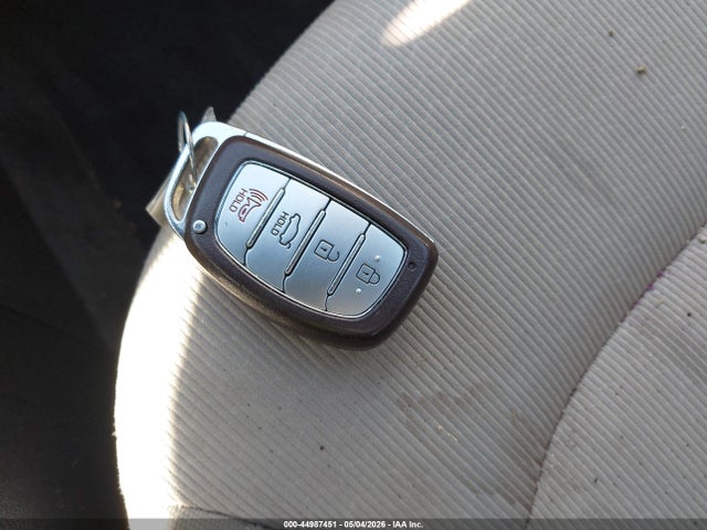 Hyundai ELANTRA Value Edition