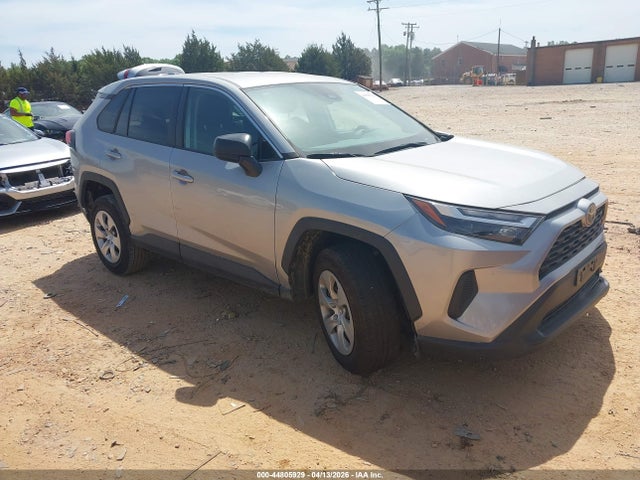 Salvage Toyota RAV4 Image