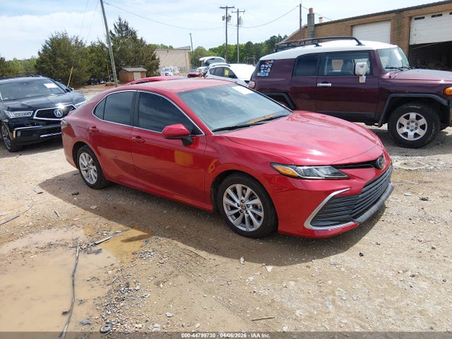 Salvage Toyota Camry Image